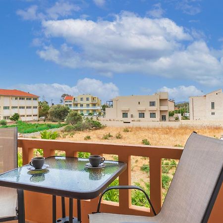 פליאוחורה Kaiti 'S Studios & Apartments מראה חיצוני תמונה