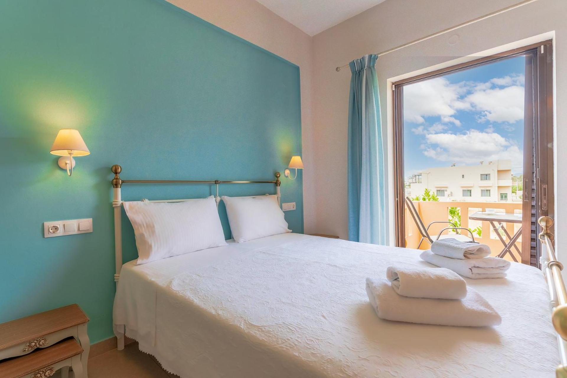 פליאוחורה Kaiti 'S Studios & Apartments מראה חיצוני תמונה