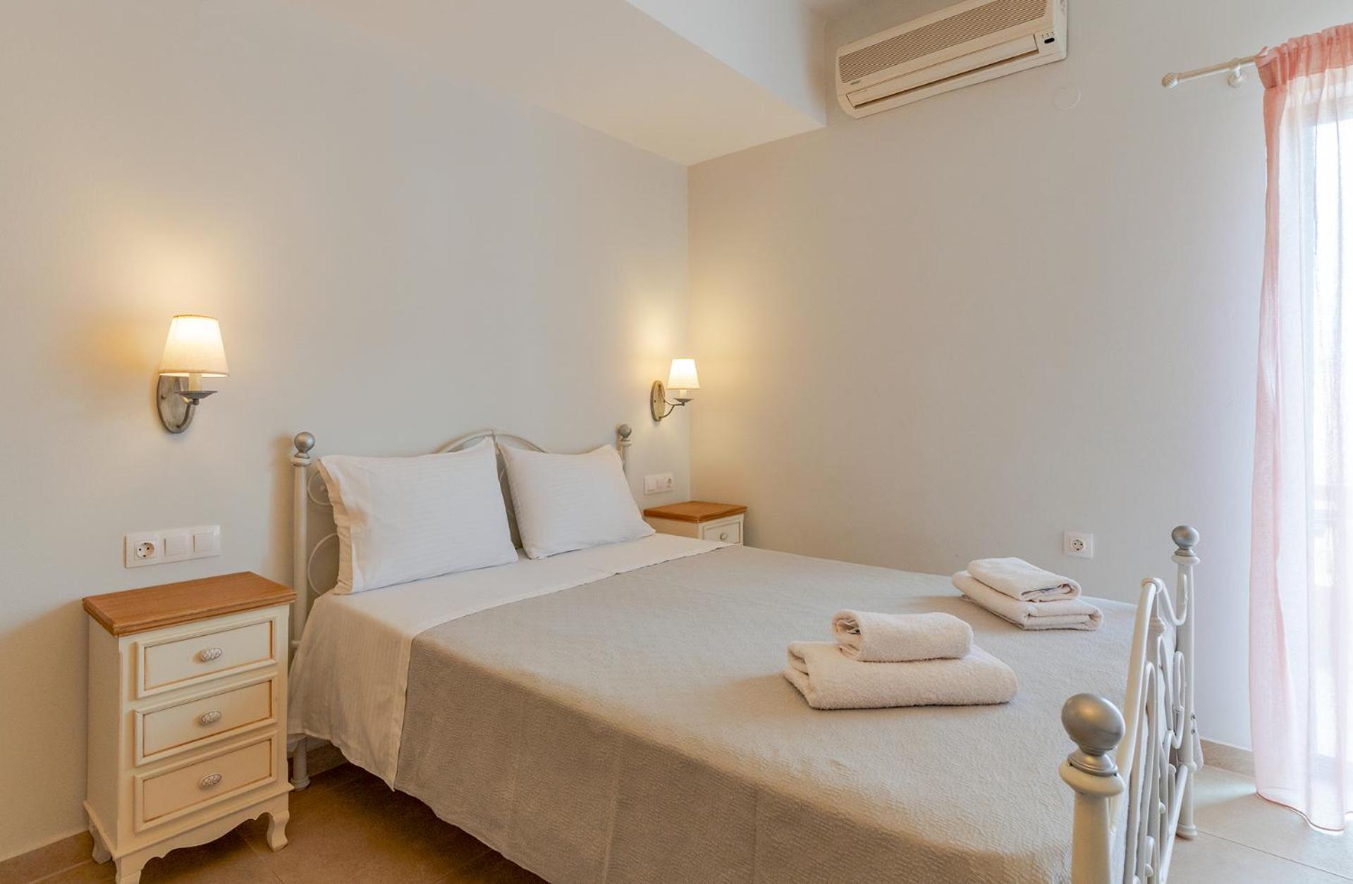 פליאוחורה Kaiti 'S Studios & Apartments מראה חיצוני תמונה