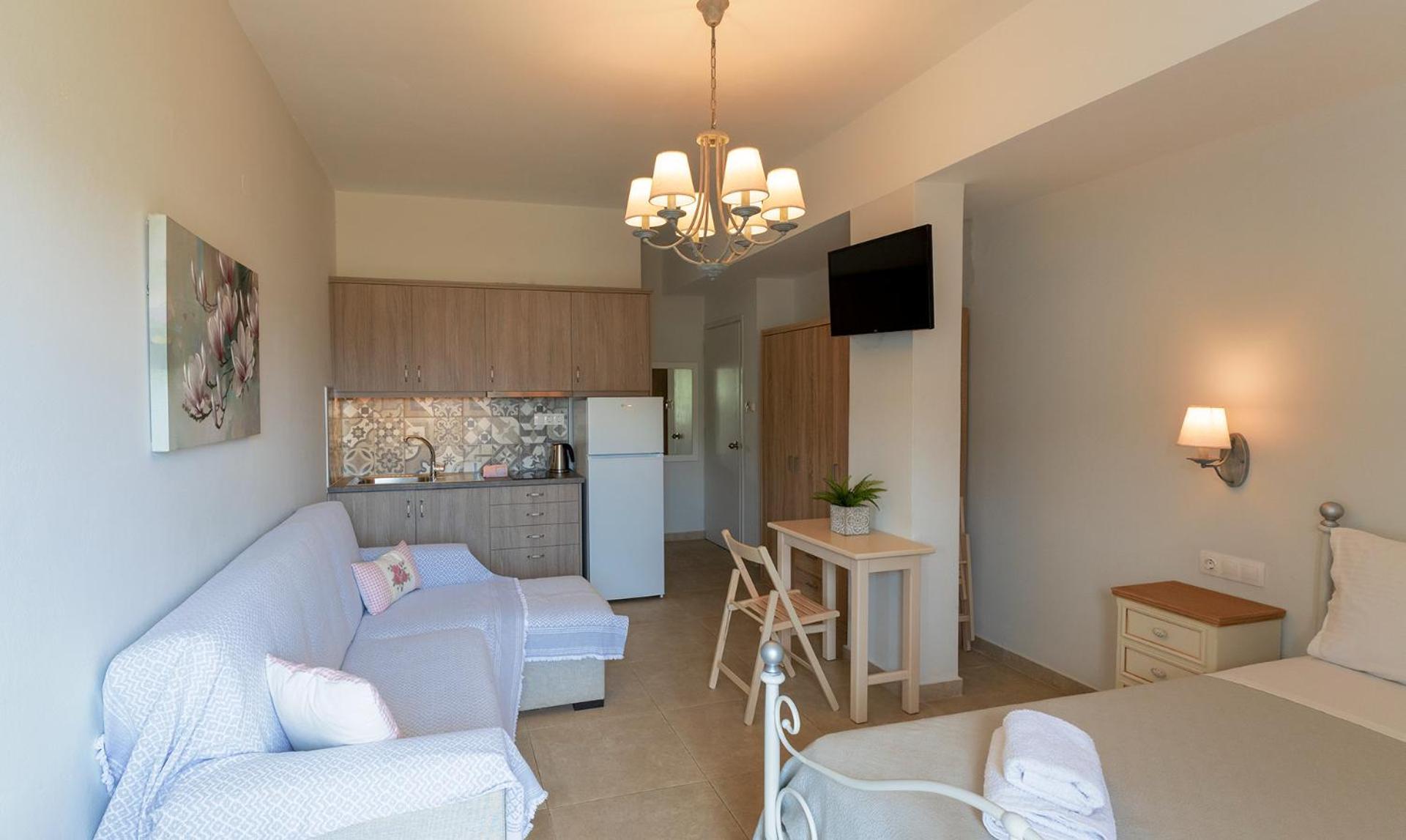 פליאוחורה Kaiti 'S Studios & Apartments מראה חיצוני תמונה