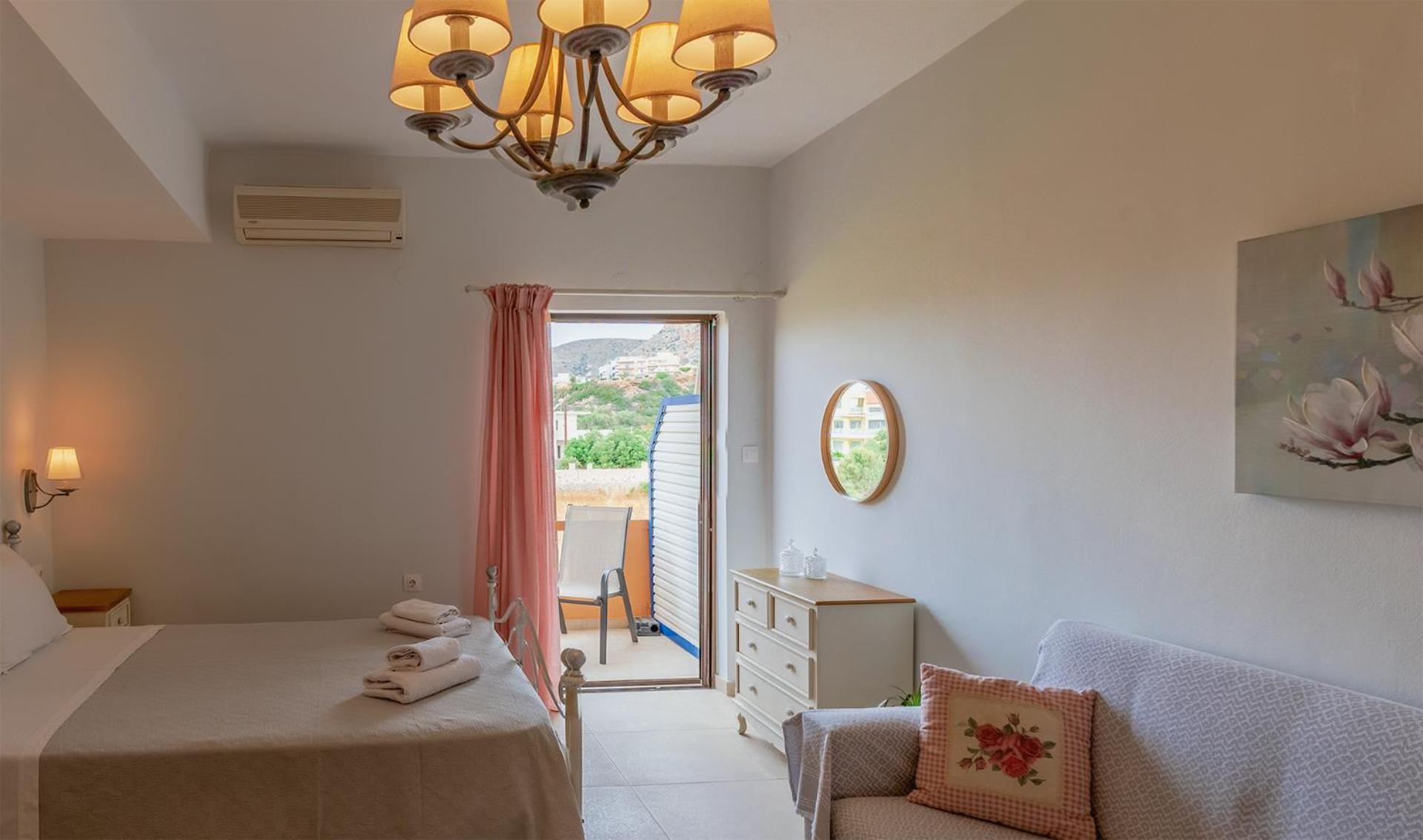 פליאוחורה Kaiti 'S Studios & Apartments מראה חיצוני תמונה
